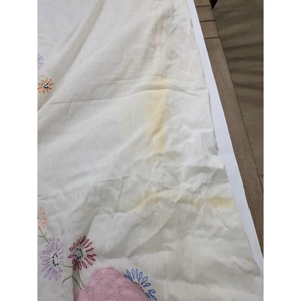 Tablecloth Hand Embroidered‎ Linen Mexican White Colorful Flower Vase Design